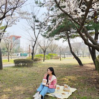 CJ올리브영 베리 & 체리 프로틴 베이글칩 / 치즈 & 복숭아 프로틴 베이글칩 — 5점을 준 리뷰어가 2023년 4월 올린 사용 사진