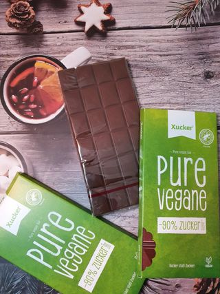 당류2g 자일리톨로 단맛을낸 슈카 퓨어비건 무설탕초콜릿 Xucker vegan 2개입 — 5점을 준 리뷰어가 2021년 4월 올린 사용 사진