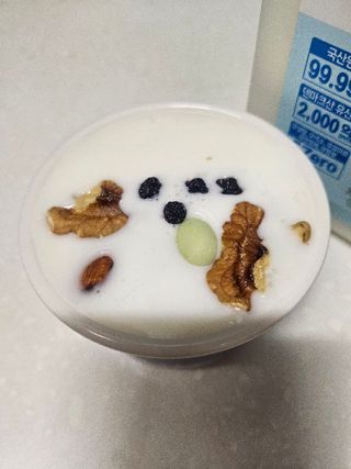 프리_[덴마크] 진하고 더 고소한 플레인 요거트 1.8L — 5점을 준 리뷰어가 2025년 6월 올린 사용 사진