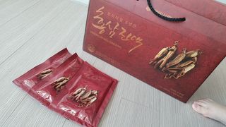 서울약사신협_프리미엄 6년근 홍삼진액_70mlx30포 — 5점을 준 리뷰어가 2021년 3월 올린 사용 사진
