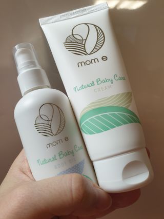 mom e 맘이 내추럴 베이비 케어 크림+바디오일 — 5점을 준 리뷰어가 2021년 1월 올린 사용 사진