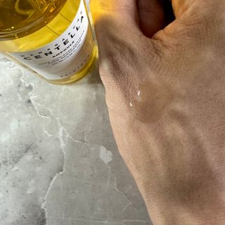 [스킨1004] 마다가스카르 센텔라 앰플 100ml — 5점을 준 리뷰어가 2024년 5월 올린 사용 사진