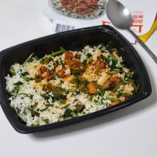 직탁 식단관리 3종 도시락(꼬막 듬뿍 곤드레비빔밥, 알리오올리오 불고기오믈렛, 매콤쭈꾸미 시래기유채밥) — 5점을 준 리뷰어가 2022년 6월 올린 사용 사진