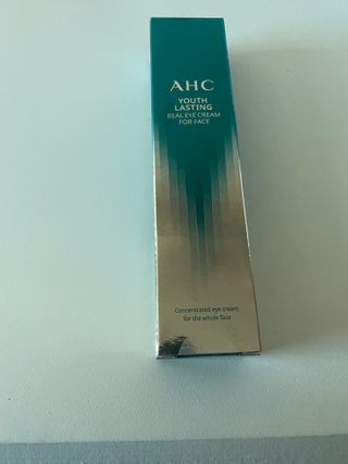 [NEW 탄력유턴 아이크림] AHC 유스 래스팅 리얼 아이크림 포 페이스 — 5점을 준 리뷰어가 2021년 3월 올린 사용 사진