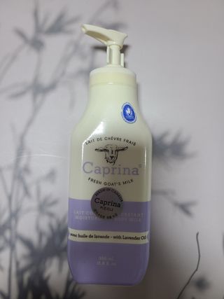 카프리나 산양밀크 모이스춰라이징 바디로션 350ml(라벤더향) — 5점을 준 리뷰어가 2023년 5월 올린 사용 사진