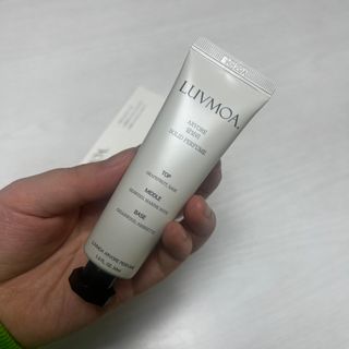 러브모아 향수 고체향수 승무원 고체향수 바르는 향수 니치향수 도손 우드세이지 앤 씨솔트 — 5점을 준 리뷰어가 2023년 1월 올린 사용 사진