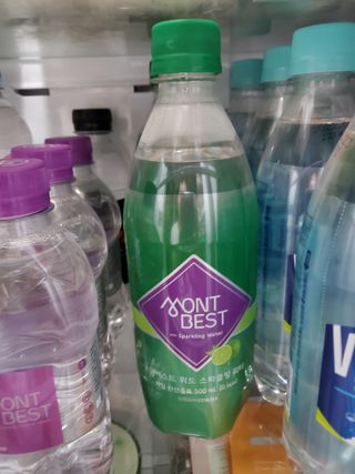 몽베스트 Montbest with Sparkling water Lime20병 — 5점을 준 리뷰어가 2021년 10월 올린 사용 사진