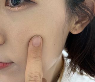 아이앤립 / EYENLIP 아이앤립 루센트 비비크림 2 Color — 4.5점을 준 리뷰어가 2021년 7월 올린 사용 사진