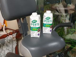 셀렉스스포츠 셀렉스 스포츠 웨이 프로틴 초콜릿 _ 330ml x 12팩 — 5점을 준 리뷰어가 2021년 3월 올린 사용 사진