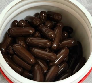 Swisse 스위스 고함량 프로폴리스 2,000mg 210정 — 5점을 준 리뷰어가 2021년 11월 올린 사용 사진