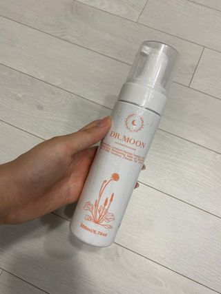 MF프리 [닥터문] 유산균 락토케어 질경초 여성청결제 200ml (폼타입) — 4.5점을 준 리뷰어가 2022년 6월 올린 사용 사진