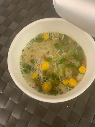 NISSIN 닛신 컵누들  4종 - 씨푸드오리지날, 씨푸드 스파이시, 씨푸드 커리, 씨푸드 XO소스 — 5점을 준 리뷰어가 2021년 12월 올린 사용 사진
