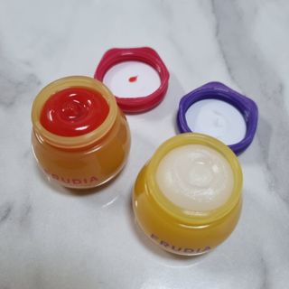 [후르디아] 올리브영 꿀과즙 립밤 2종 (블루베리/석류) — 5점을 준 리뷰어가 2022년 11월 올린 사용 사진