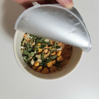 NISSIN 닛신 컵누들  4종 - 씨푸드오리지날, 씨푸드 스파이시, 씨푸드 커리, 씨푸드 XO소스 — 5점을 준 리뷰어가 2022년 2월 올린 사용 사진