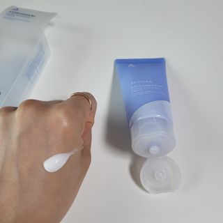 에스트라 아토베리어365 하이드로 수딩크림 — 5점을 준 리뷰어가 2022년 6월 올린 사용 사진
