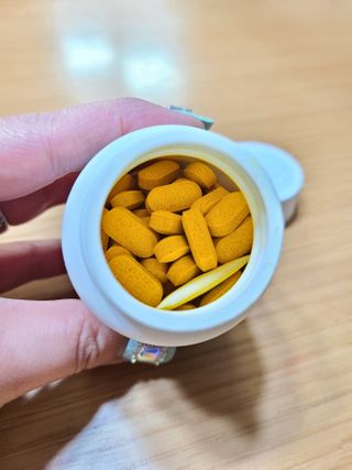 에이치알팜 조인트-서포트 보스웰리아 MSM 650mg x 120정 — 5점을 준 리뷰어가 2021년 6월 올린 사용 사진