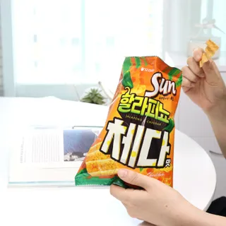 강렬한 태양의 맛 썬의 신제품, 썬 할라피뇨체다 — 5점을 준 리뷰어가 2022년 6월 올린 사용 사진