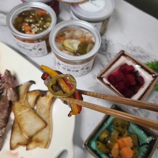 [제주피클] 수제피클 6종세트 (알싸, 달콤, 매콤, 새콤, 모듬, 아삭) — 5점을 준 리뷰어가 2022년 5월 올린 사용 사진