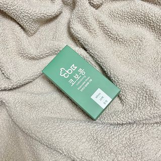 코보콩 에어슈즈 강아지 일회용 신발 소용량 패키지 20매 초경량  미끄럼방지 실내외 겸용 — 2점을 준 리뷰어가 2022년 3월 올린 사용 사진