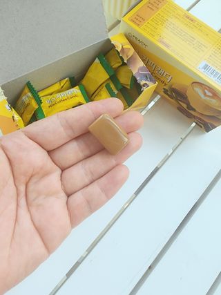 (주) 피치코리아 믹스커피캔디76g x2개입 — 5점을 준 리뷰어가 2022년 11월 올린 사용 사진