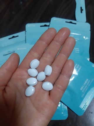 입 냄새 완화에 도움을 주는 에티켓 캔디 앳캔디 스트롱민트 — 5점을 준 리뷰어가 2021년 2월 올린 사용 사진