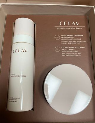 프리마인 바르기만 하면 철벽 스킨케어+24시간 마스크팩 효과. 셀라브 리제너레이팅 시스템 부스터+크림 세트 — 5점을 준 리뷰어가 2023년 6월 올린 사용 사진
