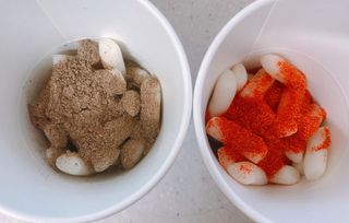유비쿡 컵떡볶이 매운컵떡볶이2개/ 짜장컵떡볶이 2개  총 4개세트 — 5점을 준 리뷰어가 2021년 2월 올린 사용 사진