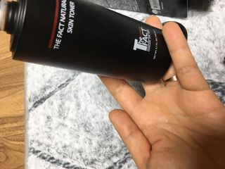 The Fact [5 IN 1] 더 팩트 내추럴 에스에프엔 에이틴 스킨토너 — 5점을 준 리뷰어가 2021년 2월 올린 사용 사진