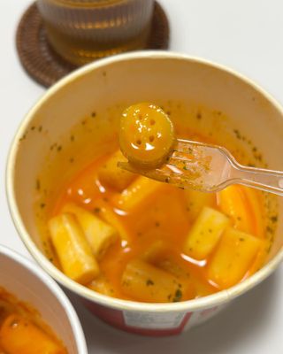 프리 [요리궁리] 타입 B (매콤,치즈,매콤까르보) 꽃떡볶이 6개입 세트 — 5점을 준 리뷰어가 2024년 12월 올린 사용 사진