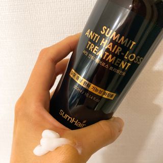 썸헤어 / SUMHAIR 썸헤어  써밋 안티 헤어로스 샴푸+트리트먼트 — 5점을 준 리뷰어가 2021년 5월 올린 사용 사진
