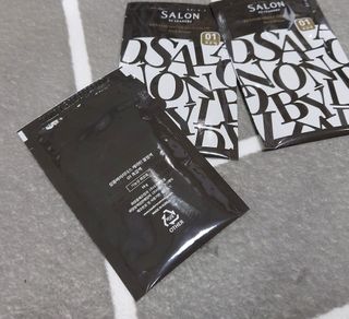 리더스코스메틱 살롱바이리더스 케라틴 물염색  흑갈색 — 5점을 준 리뷰어가 2021년 5월 올린 사용 사진
