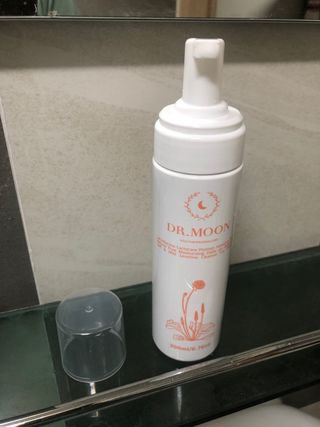 MF프리 [닥터문] 유산균 락토케어 질경초 여성청결제 200ml (폼타입) — 5점을 준 리뷰어가 2022년 6월 올린 사용 사진