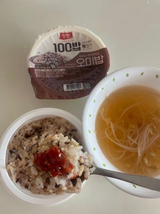 [구매평]양반 동원 양반 100밥 오미밥, 130g, 12개 — 5점을 준 리뷰어가 2025년 4월 올린 사용 사진