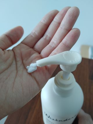 [위켄더스] 끈적임 없이 수분감을 채워주는 핸드& 바디로션 1종 랜덤발송 — 5점을 준 리뷰어가 2022년 4월 올린 사용 사진