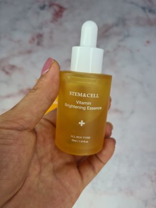 체르엠 스템앤셀 비타민 브라이트닝 에센스 30ml 1개 — 5점을 준 리뷰어가 2021년 9월 올린 사용 사진