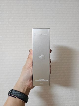 나우 [리브엠] 화해 1등 클렌징 파우더! 모공&피지 말끔순삭 — 4.5점을 준 리뷰어가 2023년 10월 올린 사용 사진