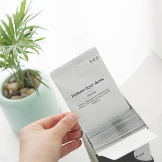 [이즈라이프코스메틱] 퍼퓸 드라이어 시트 히노끼향  or 블랑향 2중 택1 30매 — 5점을 준 리뷰어가 2021년 5월 올린 사용 사진