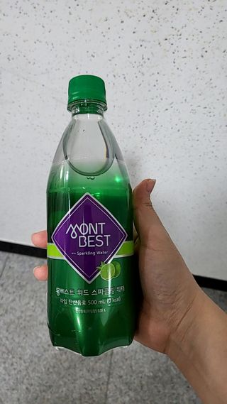 몽베스트 Montbest with Sparkling water Lime20병 — 5점을 준 리뷰어가 2023년 2월 올린 사용 사진