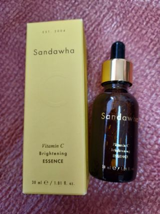 스킨큐어 산다화 비타민c 화이트닝 에센스 30ml — 5점을 준 리뷰어가 2024년 1월 올린 사용 사진