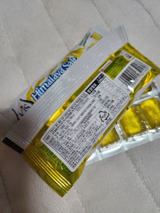 마요라 히말라야 솔트 캔디 2종-페퍼민트 맛, 라임민트 맛 — 5점을 준 리뷰어가 2023년 1월 올린 사용 사진