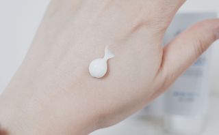 산다화 비타민C 화이트닝 크림 — 5점을 준 리뷰어가 2023년 4월 올린 사용 사진