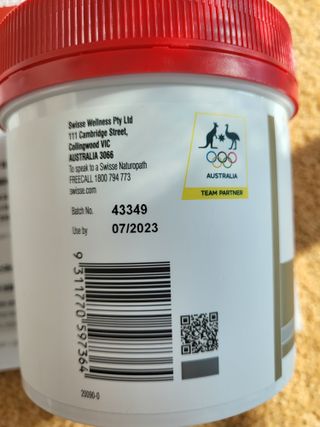 Swisse 스위스 고함량 프로폴리스 2,000mg 210정 — 5점을 준 리뷰어가 2021년 11월 올린 사용 사진