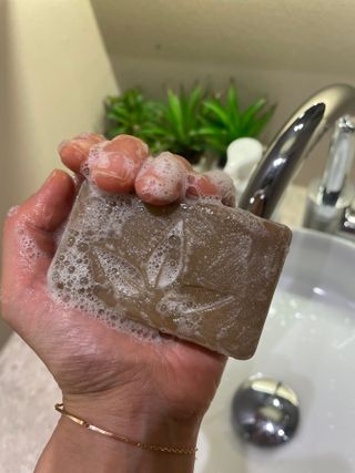 피부 트러블 케어 천연 성분 소리온 비누 soap — 5점을 준 리뷰어가 2022년 2월 올린 사용 사진