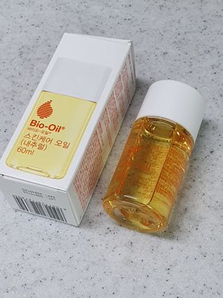 바이오오일 [바이오-오일] 스킨케어 오일 내추럴 60ml — 4.5점을 준 리뷰어가 2021년 6월 올린 사용 사진