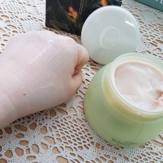 카오리온코스메틱스 사카로미세스와 시카의 만남        릴리피 릴렉싱 크림 진정한 탄력을 경험해보세요 — 4.5점을 준 리뷰어가 2021년 5월 올린 사용 사진
