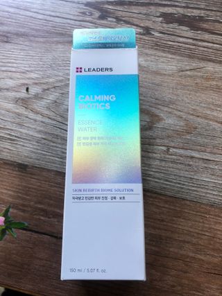 리더스코스메틱 리더스 카밍 바이오틱스 에센스 워터 — 5점을 준 리뷰어가 2021년 12월 올린 사용 사진