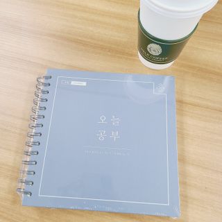 리훈 여러분의 오늘을 채워나갈 수 있도록 도와줄 오늘공부 1년용 스터디플래너 — 5점을 준 리뷰어가 2021년 3월 올린 사용 사진
