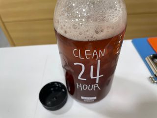 클린24시간 1BOX(5포) + 전용보틀(500ml) — 3.5점을 준 리뷰어가 2022년 10월 올린 사용 사진