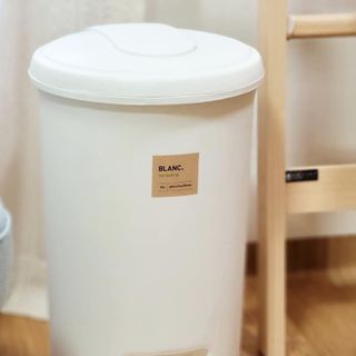 창신리빙 [블랑 휴지통 5종] 똑똑한 정리 수납 — 5점을 준 리뷰어가 2021년 2월 올린 사용 사진