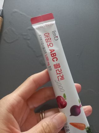 아임오 ABC 콜라겐 젤리 14포 — 4점을 준 리뷰어가 2021년 10월 올린 사용 사진